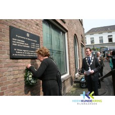08-05-2013 Onthulling plaquette Northeimer Tolkamer Coll. P.Snip (18)